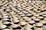 Bhaktapur - Pots.jpg (100338 bytes)