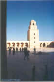 Kairouan_minaret.jpg (85270 bytes)